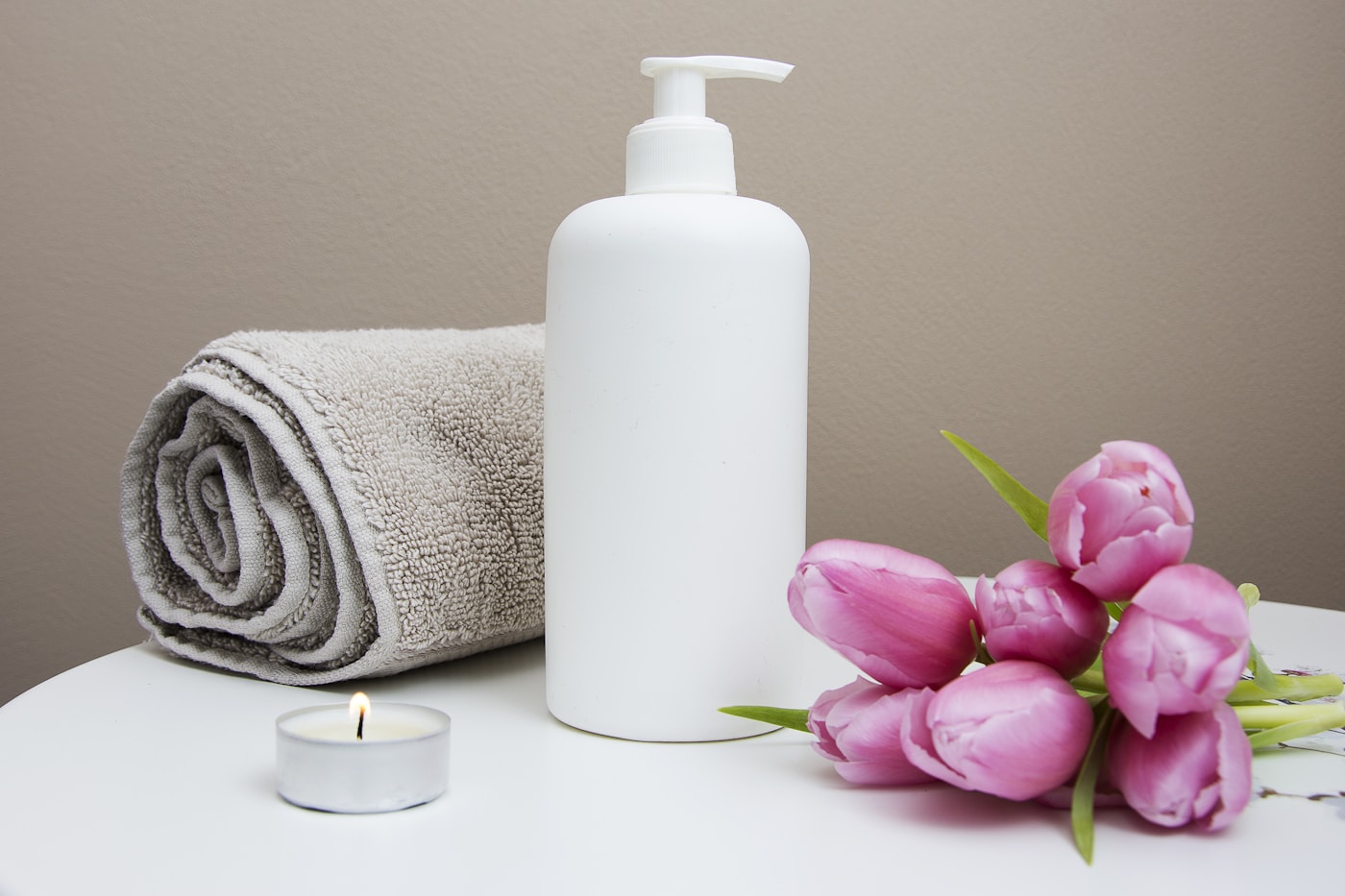 Wellness, Handtuch, Pflege und Tulpen